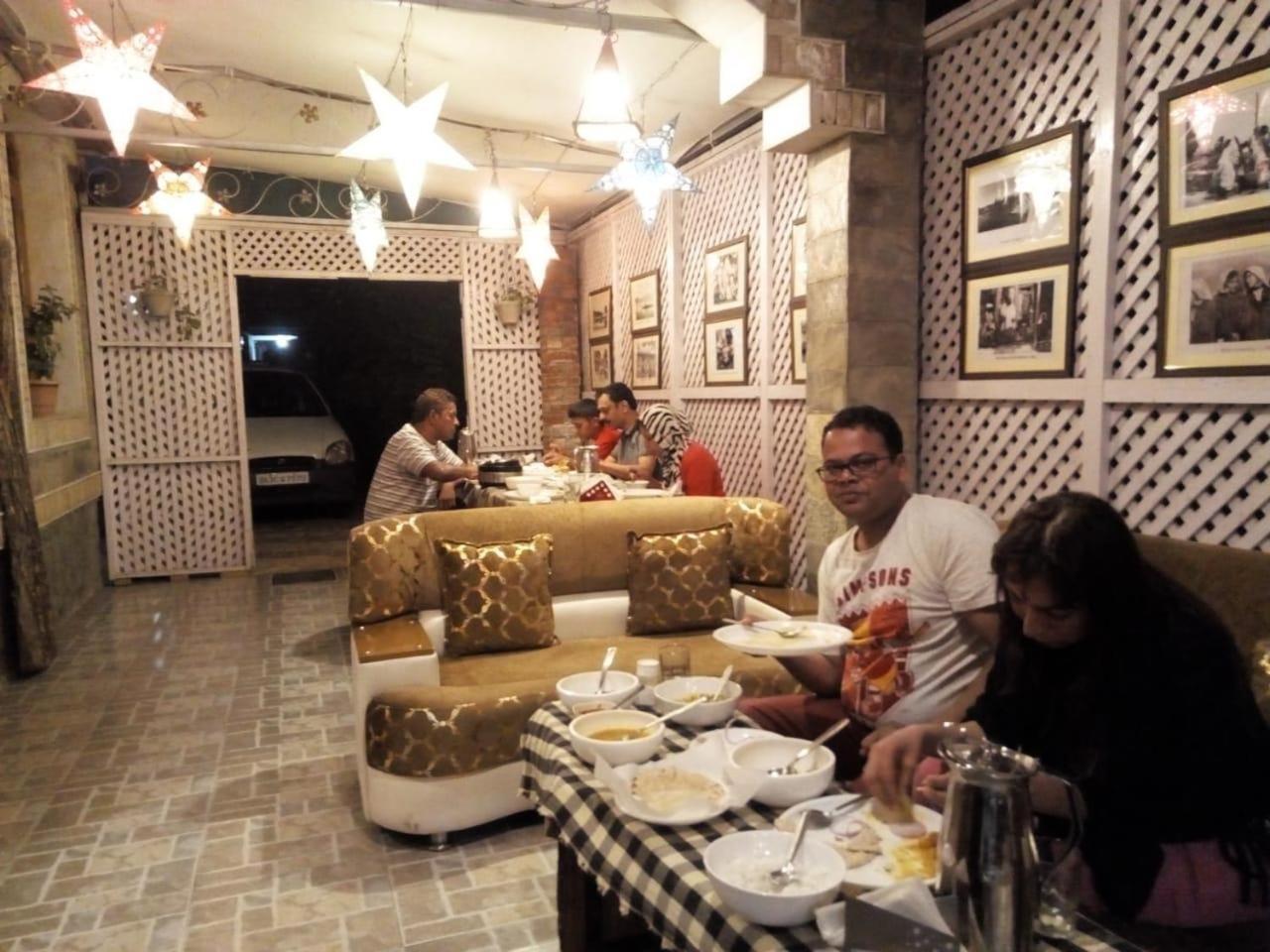 Srinagar Group Of Hotels المظهر الخارجي الصورة