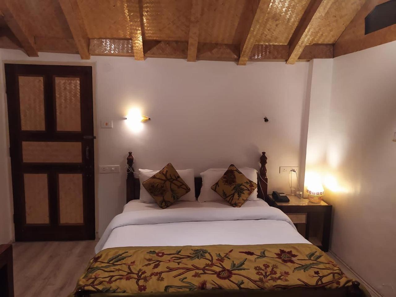 Srinagar Group Of Hotels المظهر الخارجي الصورة