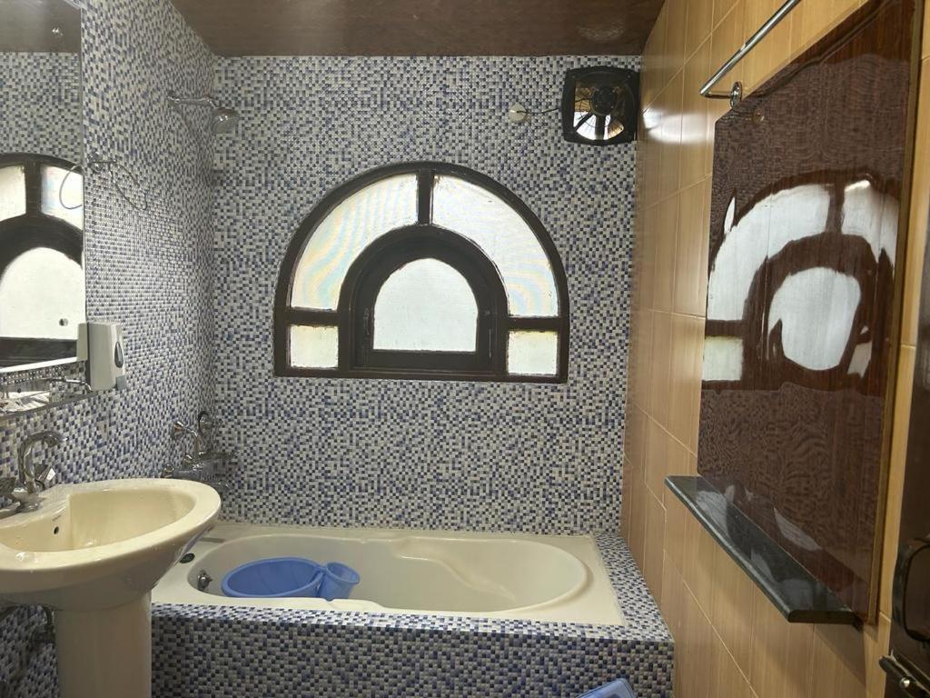 Srinagar Group Of Hotels المظهر الخارجي الصورة
