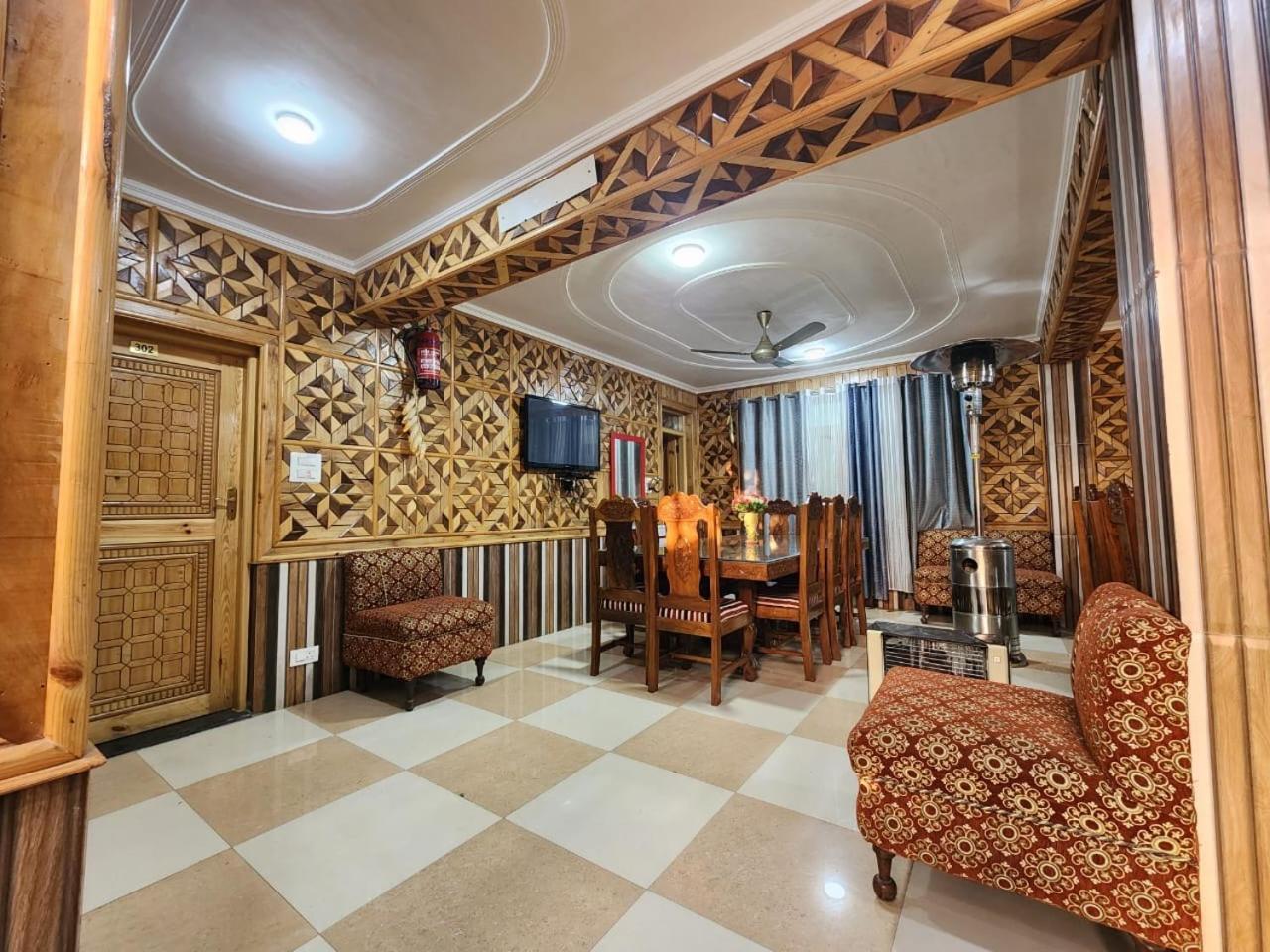 Srinagar Group Of Hotels المظهر الخارجي الصورة