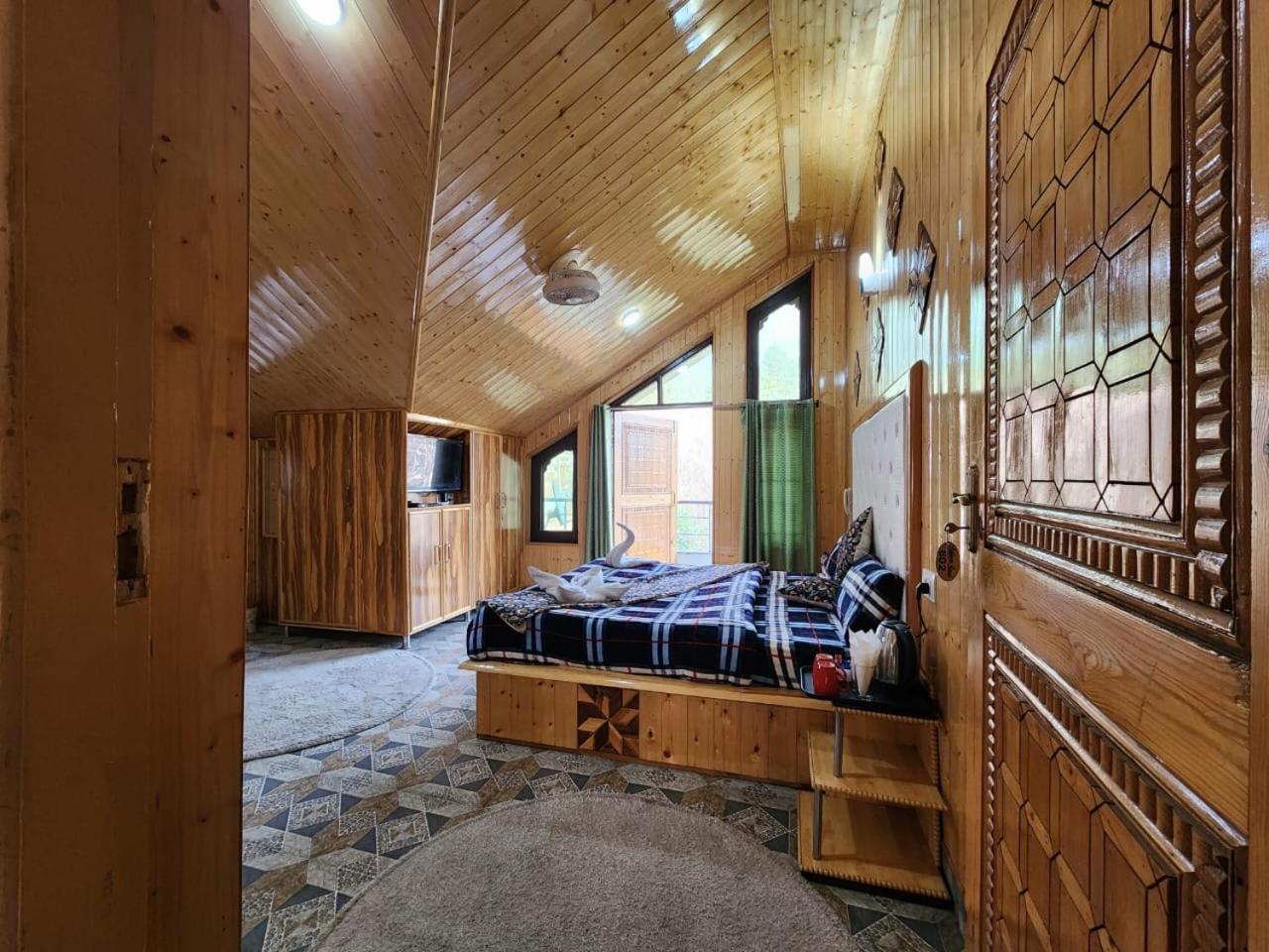 Srinagar Group Of Hotels المظهر الخارجي الصورة