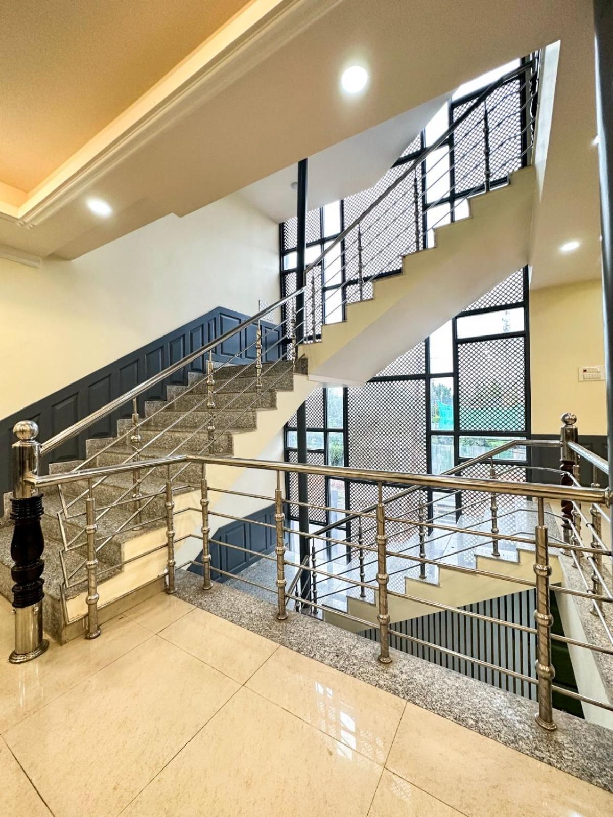 Srinagar Group Of Hotels المظهر الخارجي الصورة
