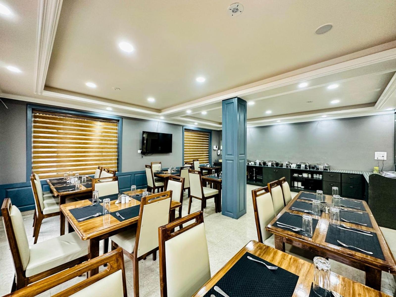Srinagar Group Of Hotels المظهر الخارجي الصورة